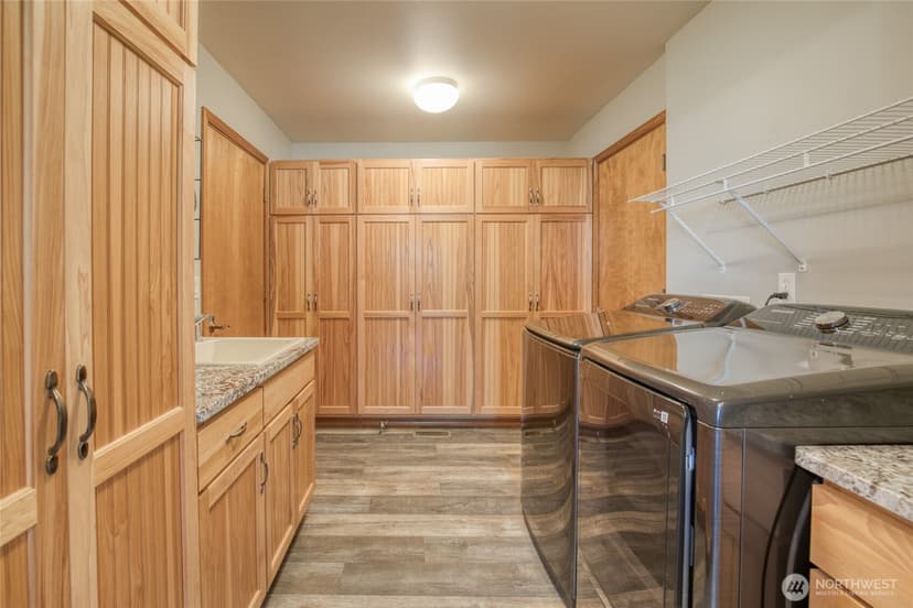 Property photo for 595 Blue Wing Loop SE, Ocean Shores photo 22