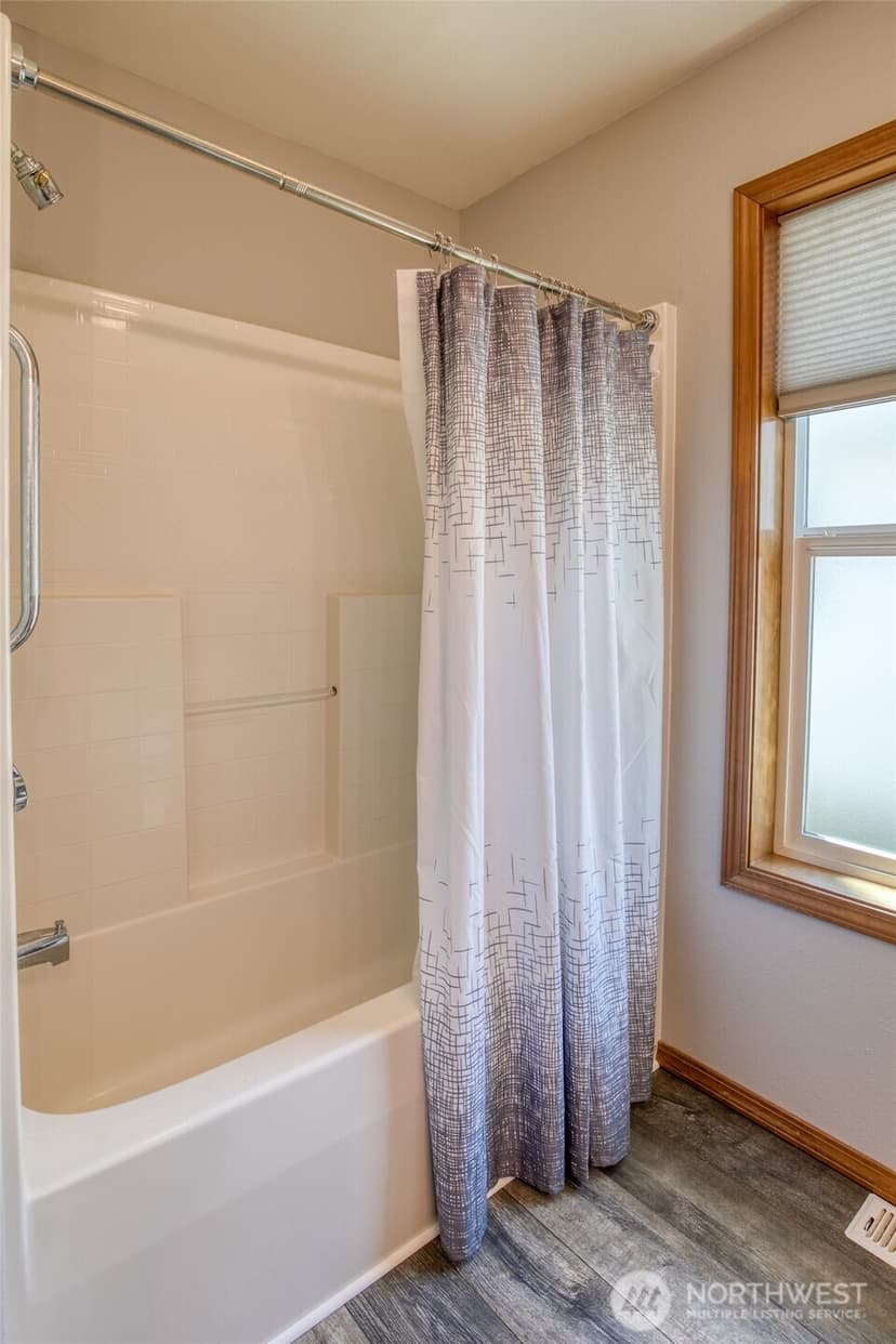 Property photo for 595 Blue Wing Loop SE, Ocean Shores photo 26