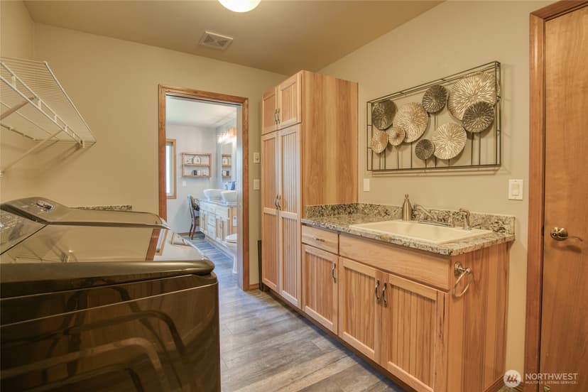 Property photo for 595 Blue Wing Loop SE, Ocean Shores photo 21