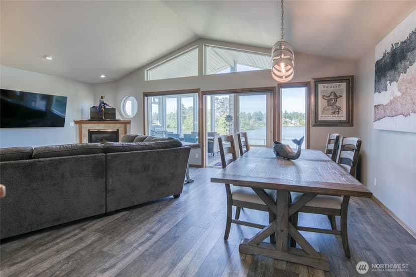 Property photo for 595 Blue Wing Loop SE, Ocean Shores photo 10