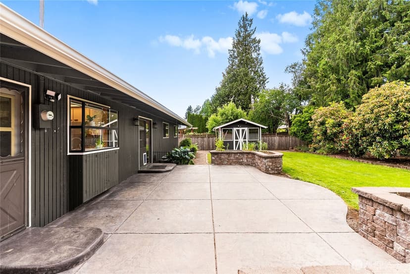 Property photo for 4215 189th Place SW, Lynnwood photo 7
