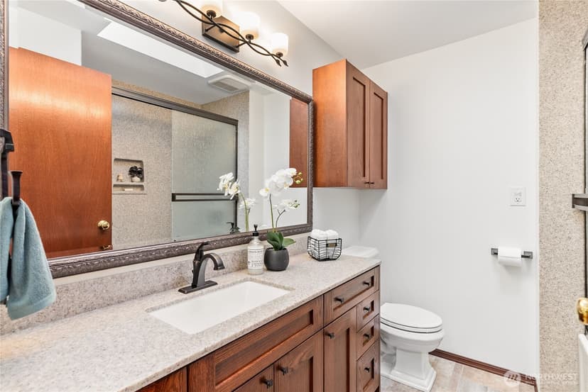 Property photo for 4215 189th Place SW, Lynnwood photo 32