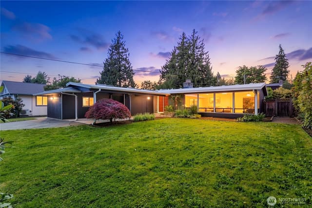 Property photo for 4215 189th Place SW, Lynnwood photo 3