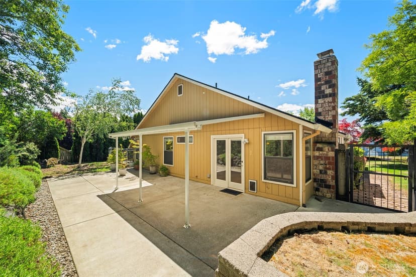Property photo for 4929 Enetai Avenue NE, Tacoma photo 30