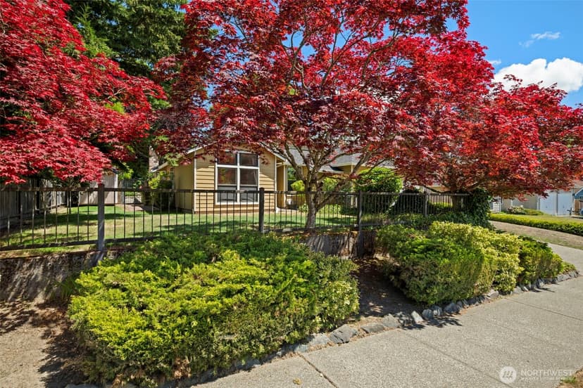 Property photo for 4929 Enetai Avenue NE, Tacoma photo 6