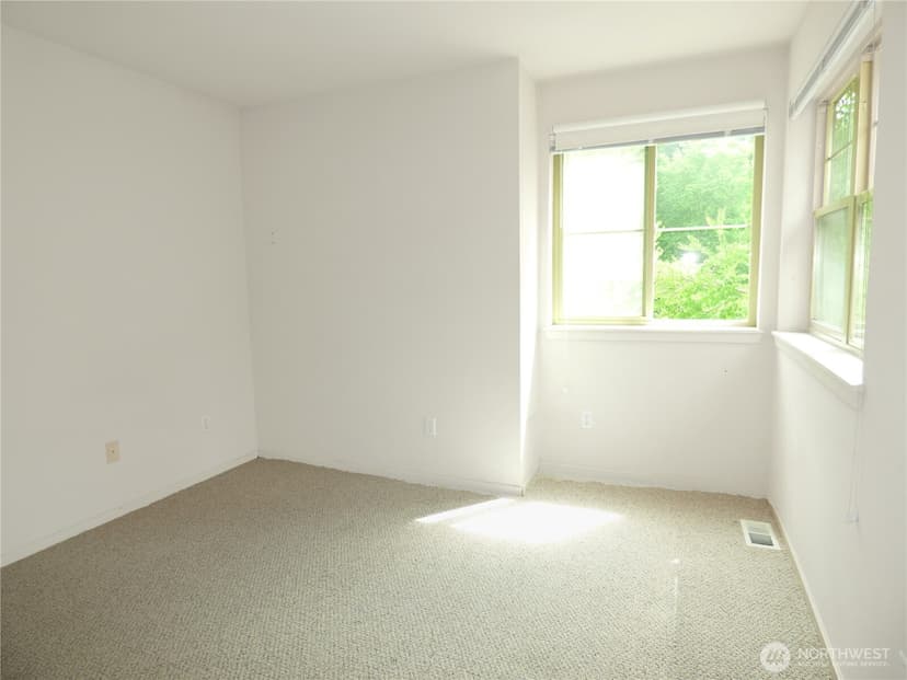 Property photo for 15878 NE 93rd Way #1503, Redmond photo 13