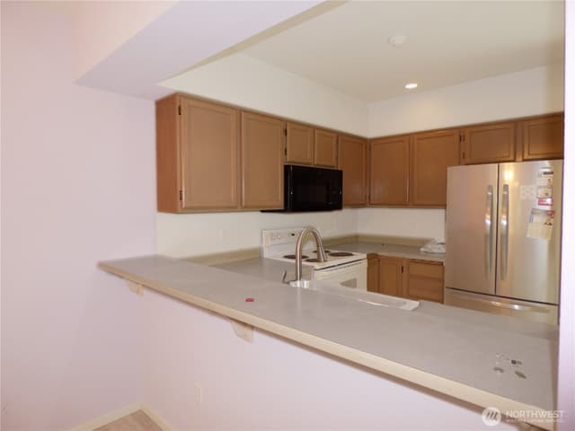 Property photo for 15878 NE 93rd Way #1503, Redmond photo 5