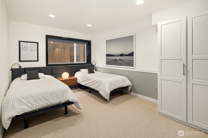 Property photo for 311 34th Avenue E, Seattle photo 34