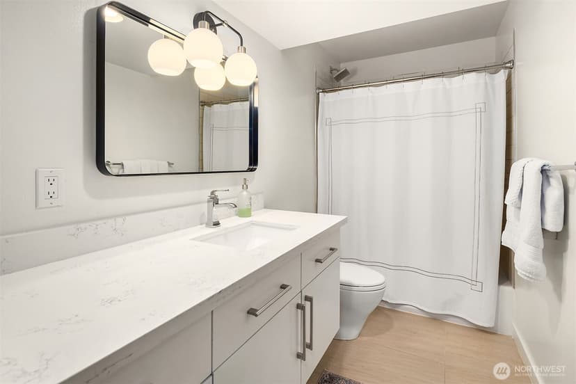 Property photo for 311 34th Avenue E, Seattle photo 35
