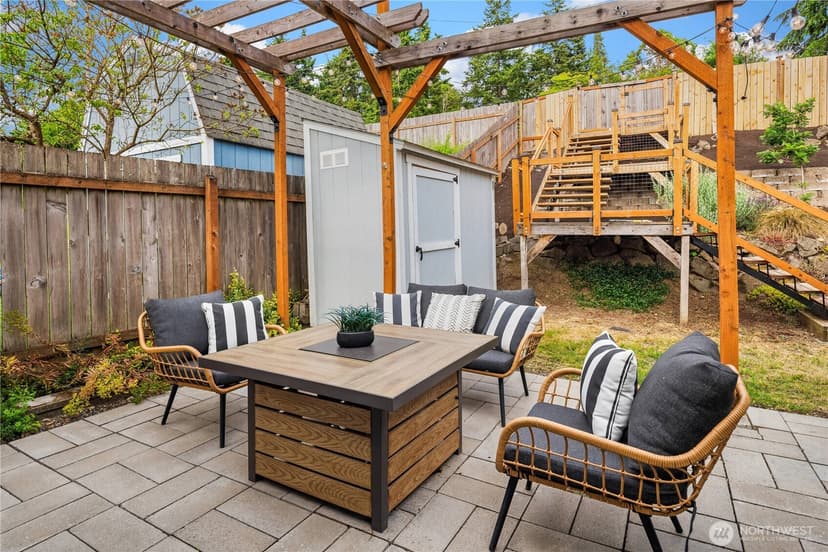 Property photo for 9258 24th Avenue SW, Seattle photo 23
