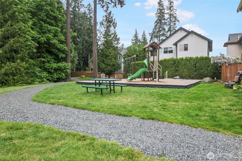 Property photo for 1120 201st Place SW, Lynnwood photo 38