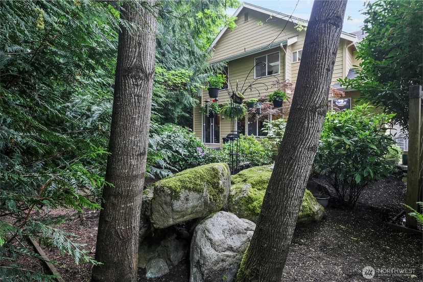 Property photo for 1120 201st Place SW, Lynnwood photo 32