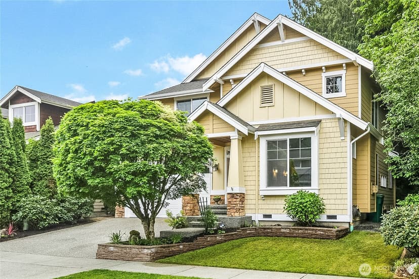 Property photo for 1120 201st Place SW, Lynnwood photo 2