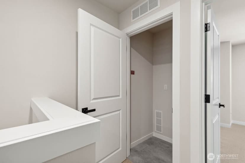Property photo for 14707 87th Avenue SE #LL3, Snohomish photo 11
