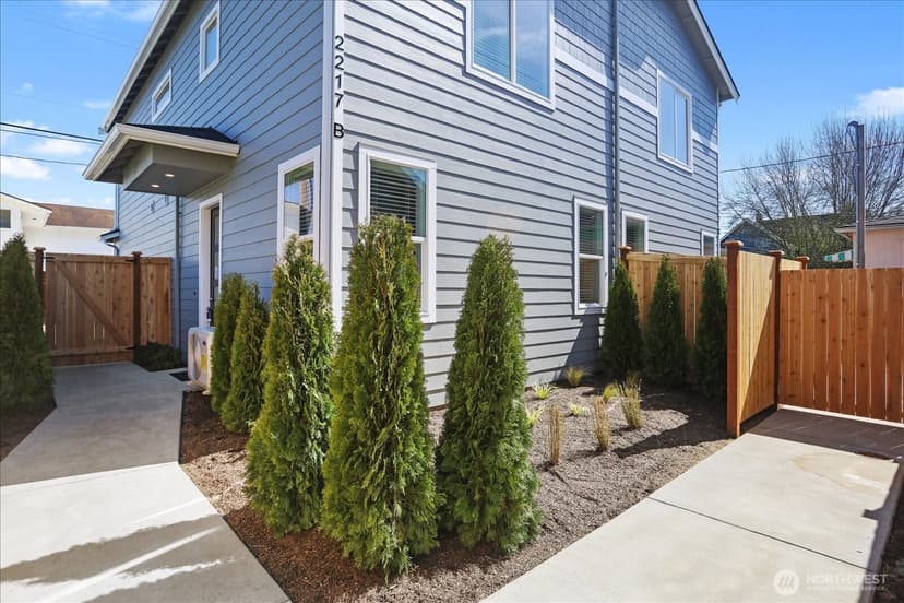 Property photo for 2217 Hoyt Avenue #B, Everett photo 27