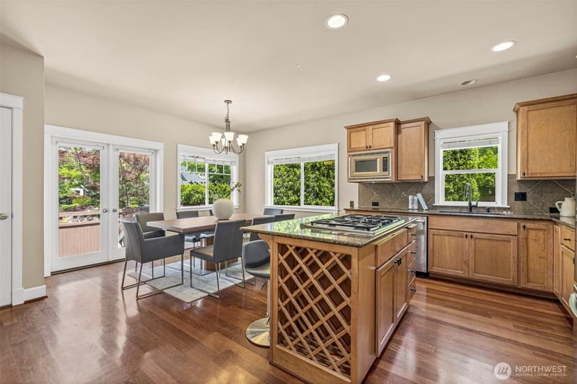 Property photo for 2188 NE Noble Street, Issaquah photo 11