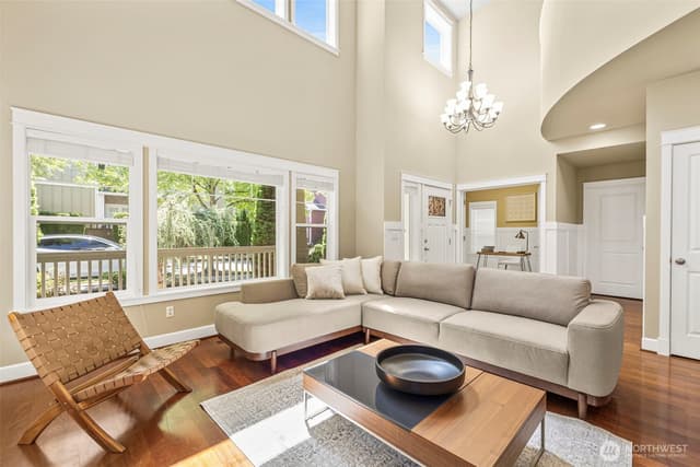 Property photo for 2188 NE Noble Street, Issaquah photo 3
