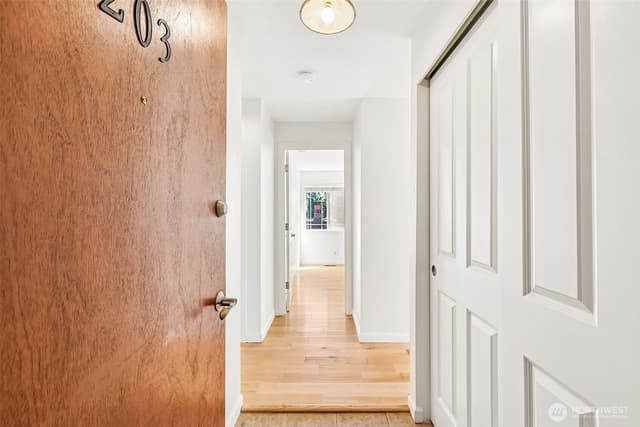 Property photo for 717 NW 70th Street #203, Seattle photo 5