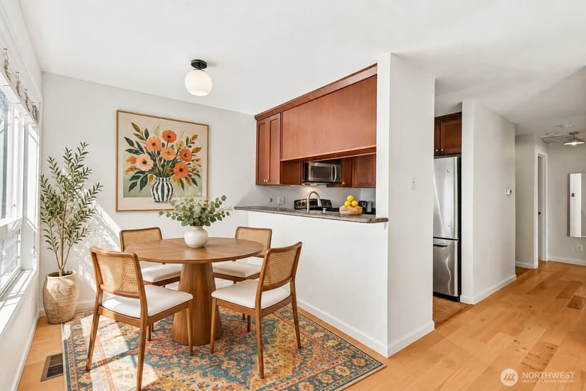 Property photo for 717 NW 70th Street #203, Seattle photo 12