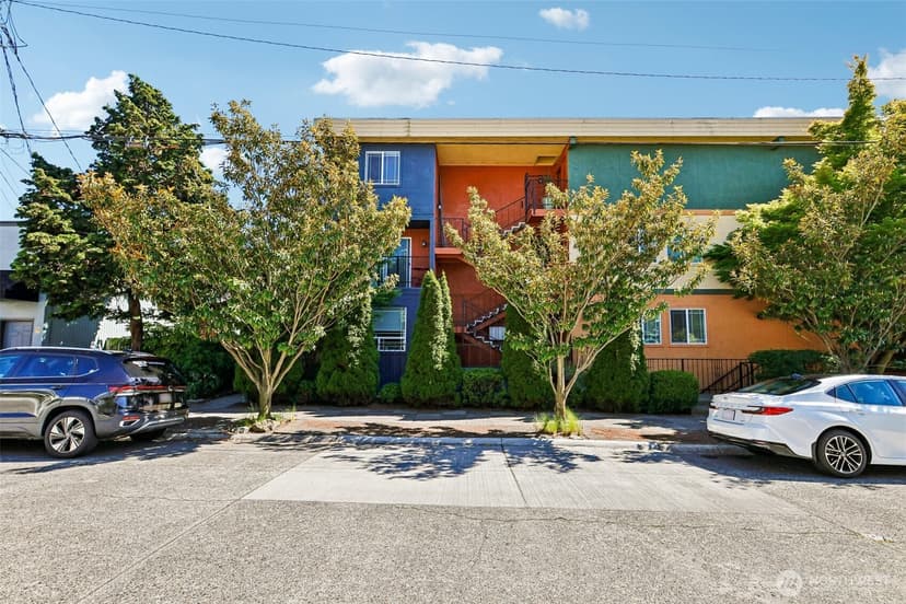 Property photo for 717 NW 70th Street #203, Seattle