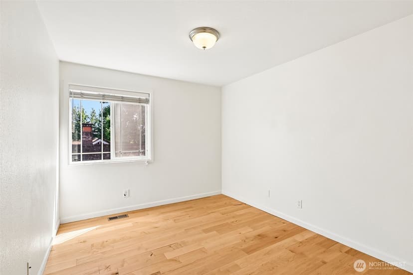 Property photo for 717 NW 70th Street #203, Seattle photo 21