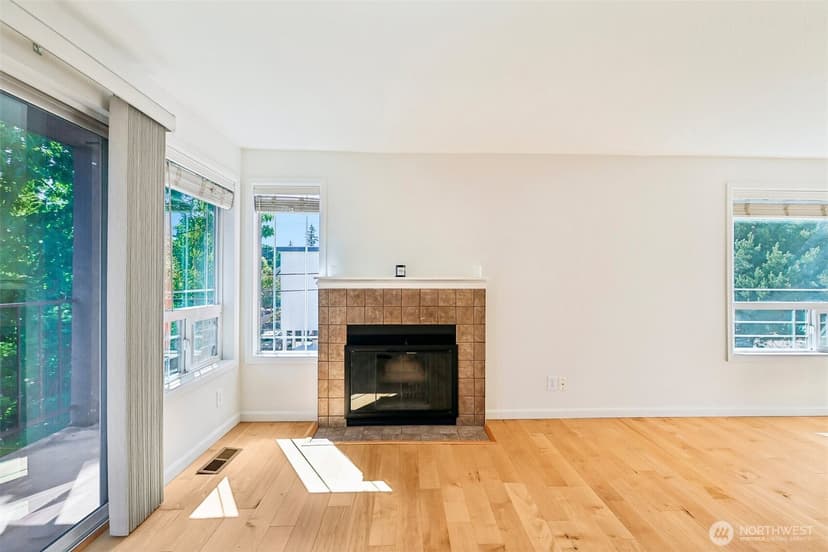 Property photo for 717 NW 70th Street #203, Seattle photo 9