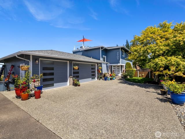 Property photo for 4909 Chinook Drive, Everett photo 2