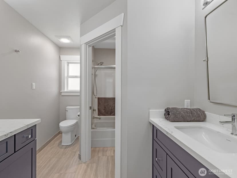 Property photo for 4909 Chinook Drive, Everett photo 28