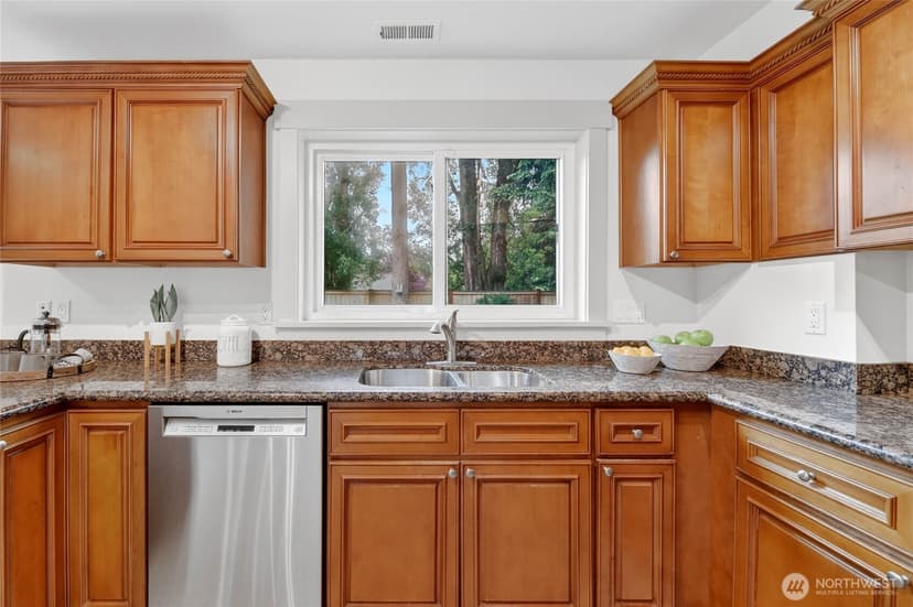 Property photo for 22207 48th Avenue W, Mountlake Terrace photo 8