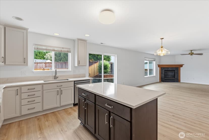 Property photo for 3808 S 335th Place, Federal Way photo 15