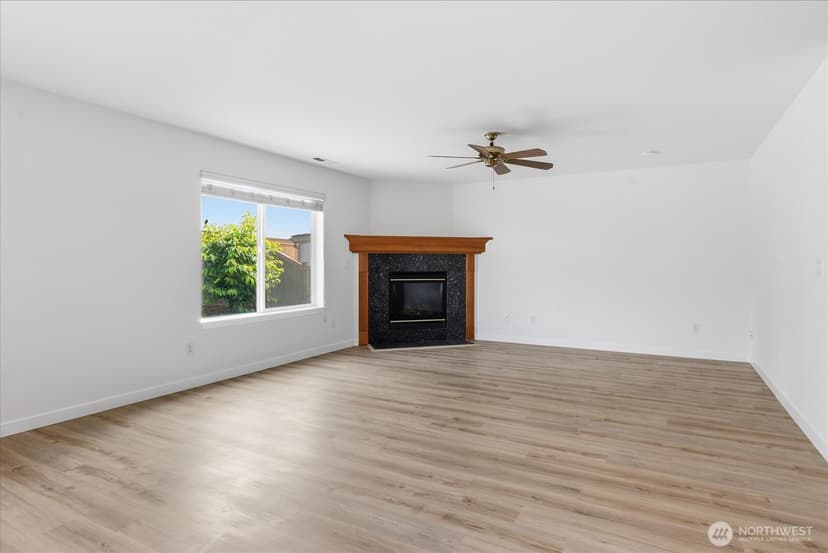 Property photo for 3808 S 335th Place, Federal Way photo 11