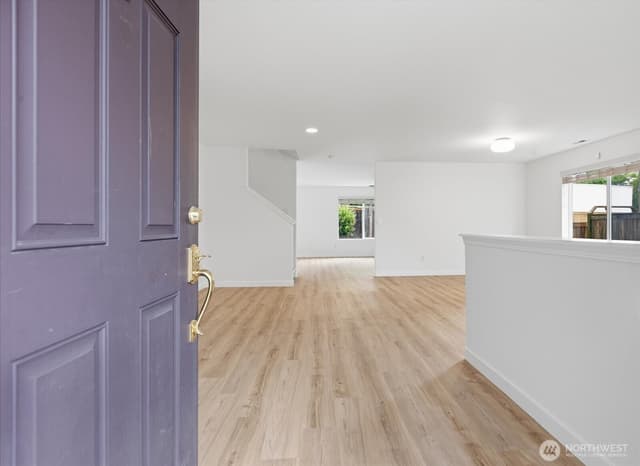 Property photo for 3808 S 335th Place, Federal Way photo 2