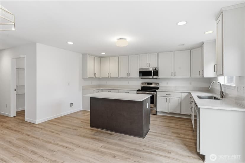 Property photo for 3808 S 335th Place, Federal Way photo 14