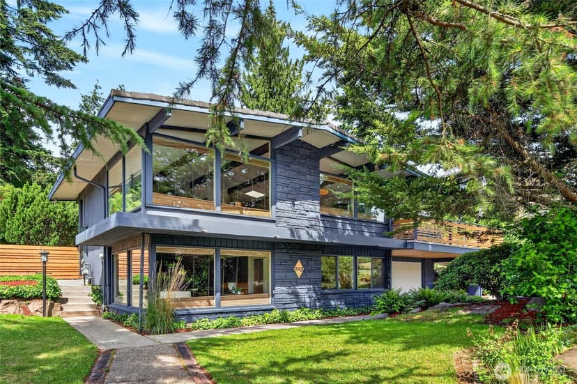 Property photo for 19421 46th Avenue NE, Lake Forest Park