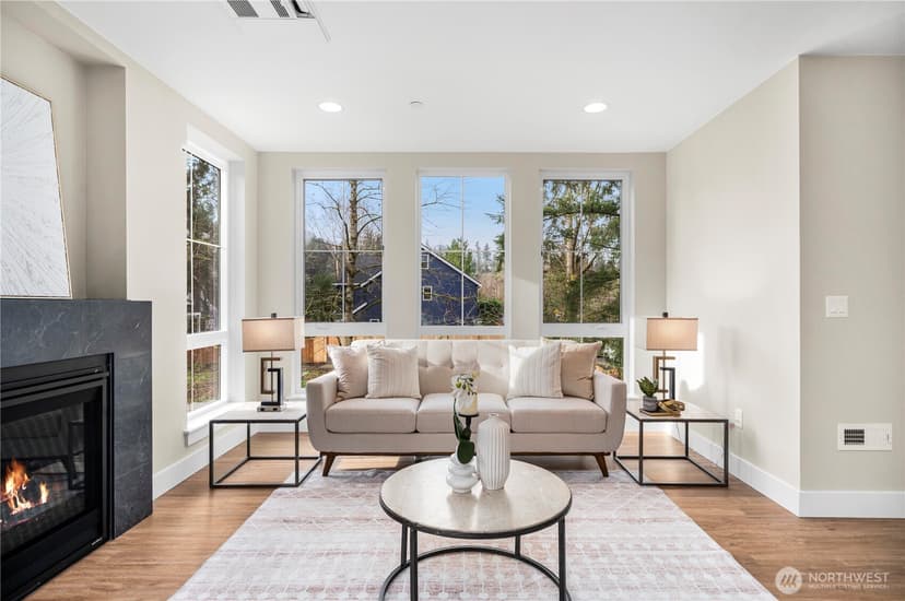 Property photo for 537 NW Juniper Street, Issaquah photo 17
