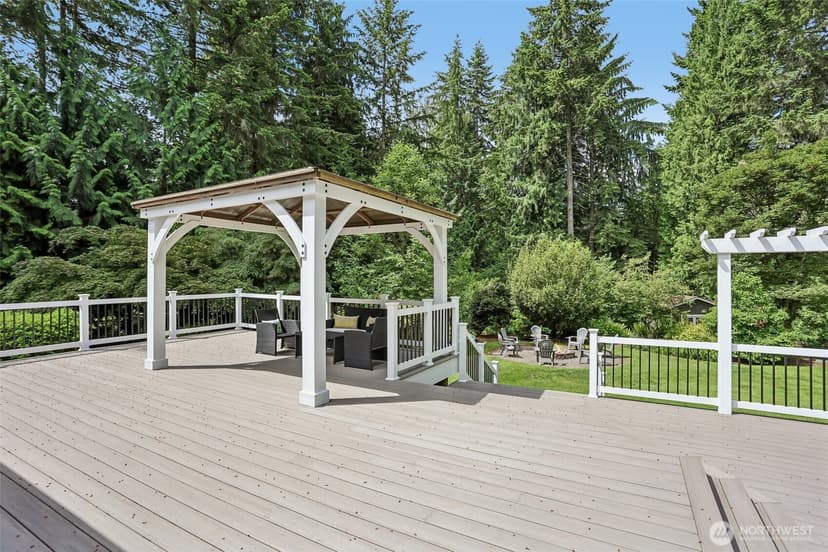 Property photo for 7514 Maltby Road, Woodinville photo 32