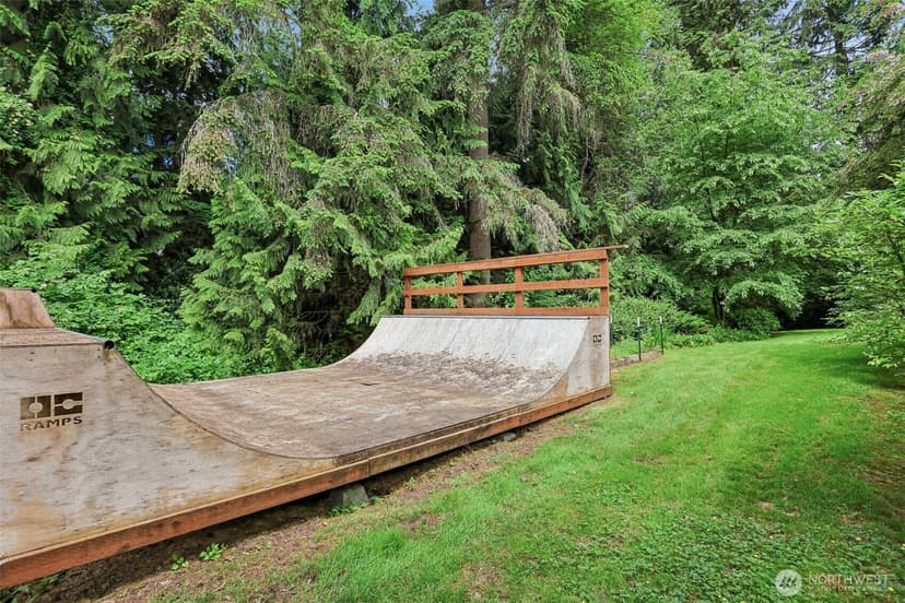 Property photo for 7514 Maltby Road, Woodinville photo 36