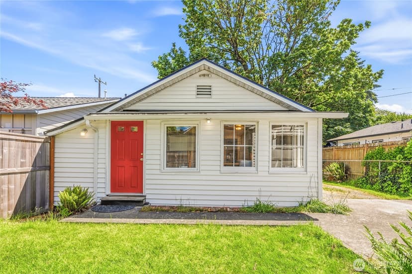 Property photo for 4051 19th Avenue SW, Seattle photo 33
