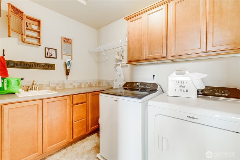 Property photo for 1024 12th Avenue SW, Puyallup photo 34