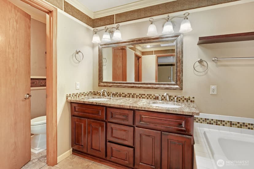Property photo for 15827 SE 156th Court, Renton photo 37