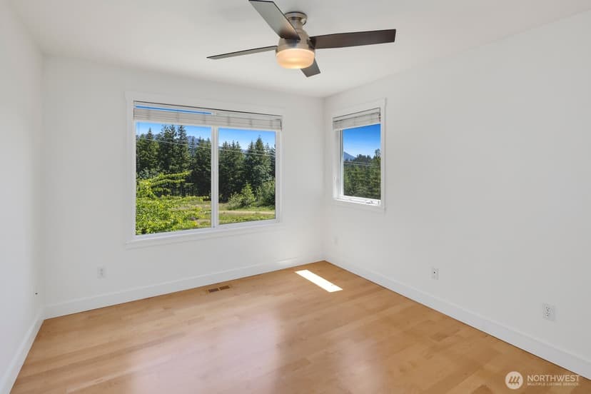 Property photo for 7704 Heather Avenue SE, Snoqualmie photo 24
