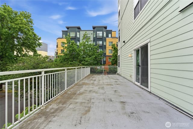 Property photo for 4722 12th Avenue NE #201, Seattle photo 3