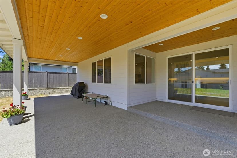 Property photo for 505 SW 366th Street, Federal Way photo 6