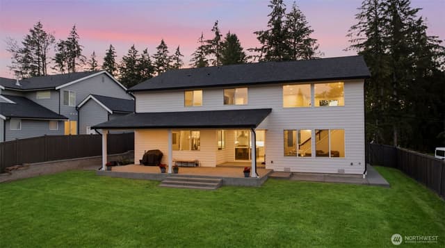 Property photo for 505 SW 366th Street, Federal Way photo 3