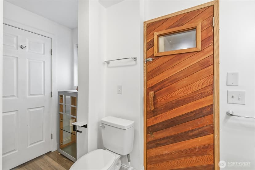 Property photo for 12828 78th Avenue S, Seattle photo 23