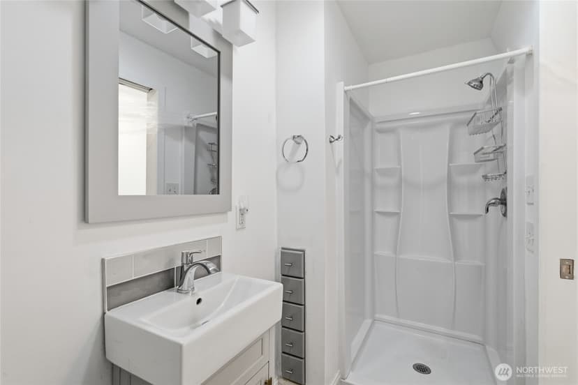 Property photo for 12828 78th Avenue S, Seattle photo 30