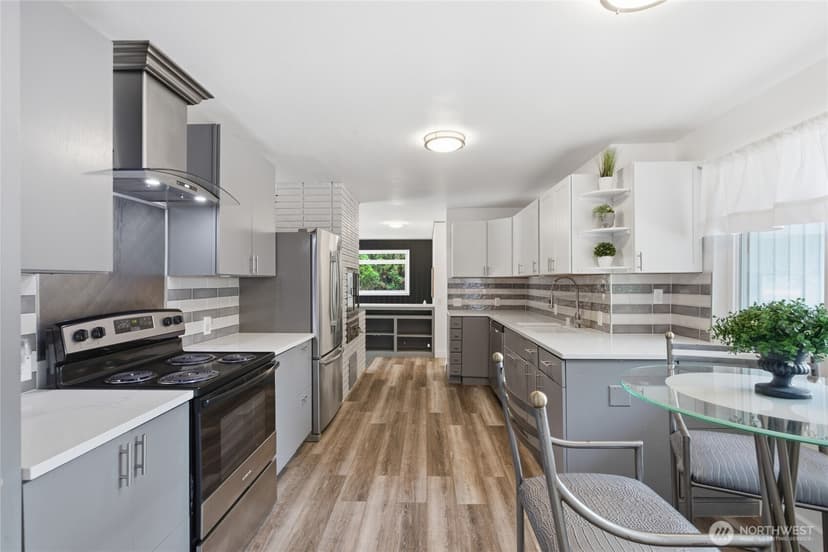 Property photo for 12828 78th Avenue S, Seattle photo 15