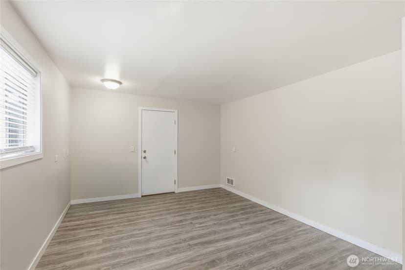 Property photo for 12828 78th Avenue S, Seattle photo 28