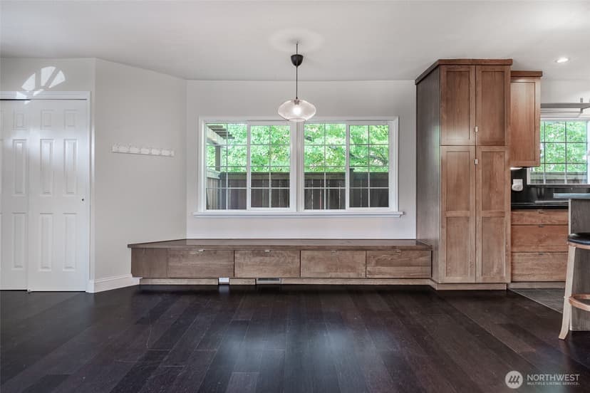 Property photo for 3304 23rd Avenue S, Seattle photo 18
