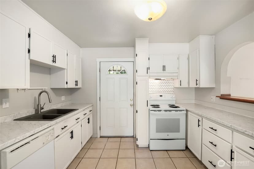 Property photo for 3601 67th Avenue W, University Place photo 12